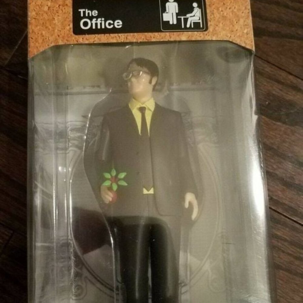 DWIGHT SCHRUTE The Office Action Figure Brand New
